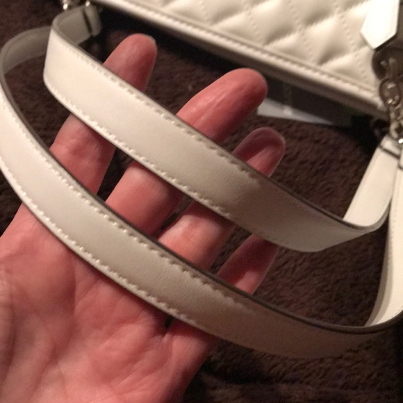 Liz Claiborne Claudia shopper tote - Picture 5 of 7